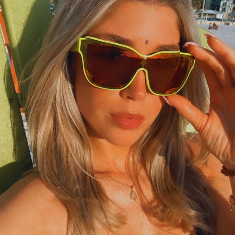 LOUIS VUITTON NEON LV SHADOW SQUARE SUNGLASSES - Picture 4 of 9
